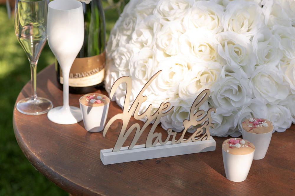 Elegant Wedding Letter Party Supplies - Trendsetting and Stylishly Chic!