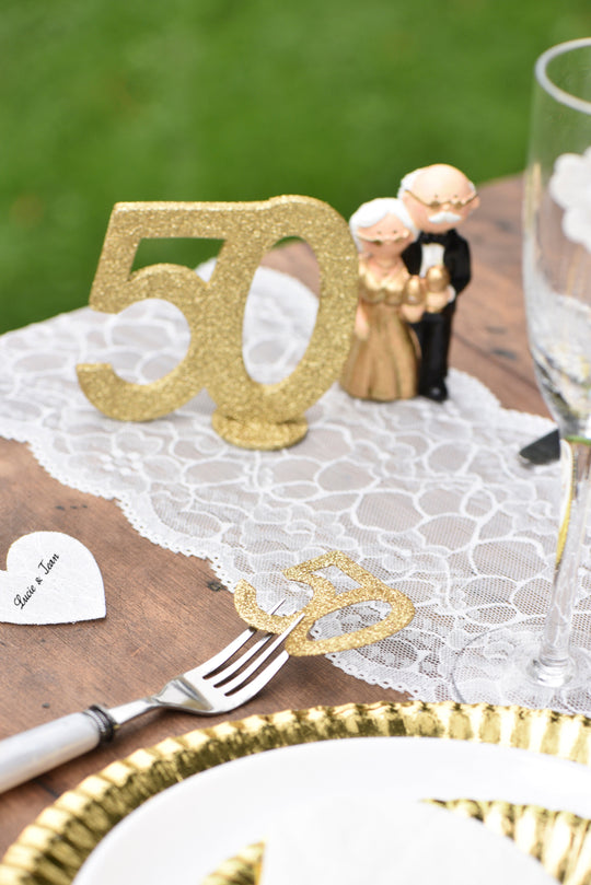 Elegant Gold Sprinkle Decorations - Stylish 40th Birthday Party Essentials!