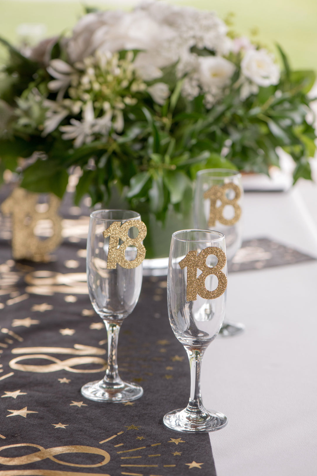60th Birthday Gold Sprinkles Decorations: Elegant & Trendy Party Essentials