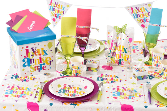 Showcase Your Style with Trendsetting Multicolor Birthday Tablecloth – Elegantly Festive!