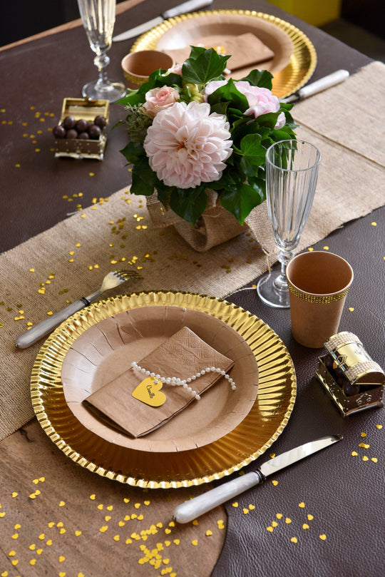 Elegant Natural Jute Table Runner - Level Up Your Birthday Party with Stylish Aesthetics