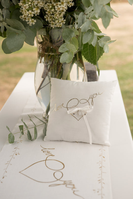 Luxe Gold Metallic Wedding Cushion | Trend-Setting Party Essential