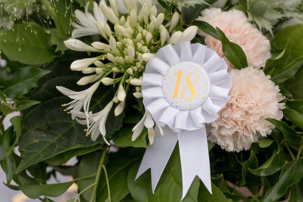 Chic 18th Birthday Gold Roundel - Elevate Your Party with Trend-Setting Elegance