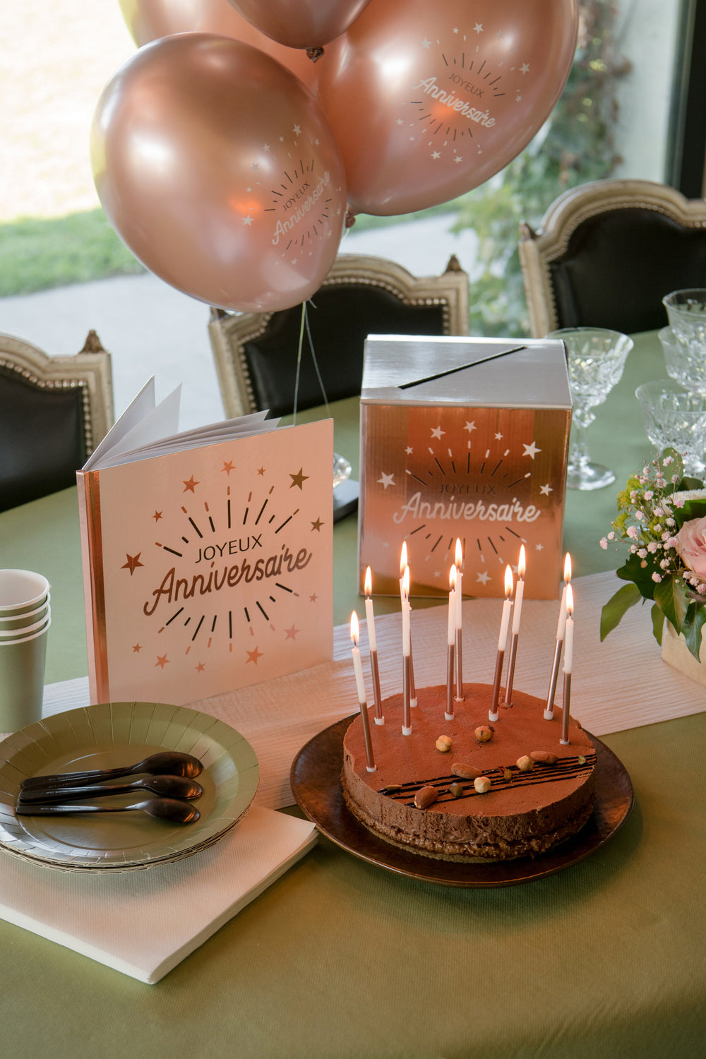 Elegant Birthday Party Guestbook - Stylish Keepsake for Memorable Celebrations
