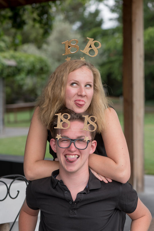 20th Birthday Gold Glitter Glasses - Create Unforgettable Party Moments