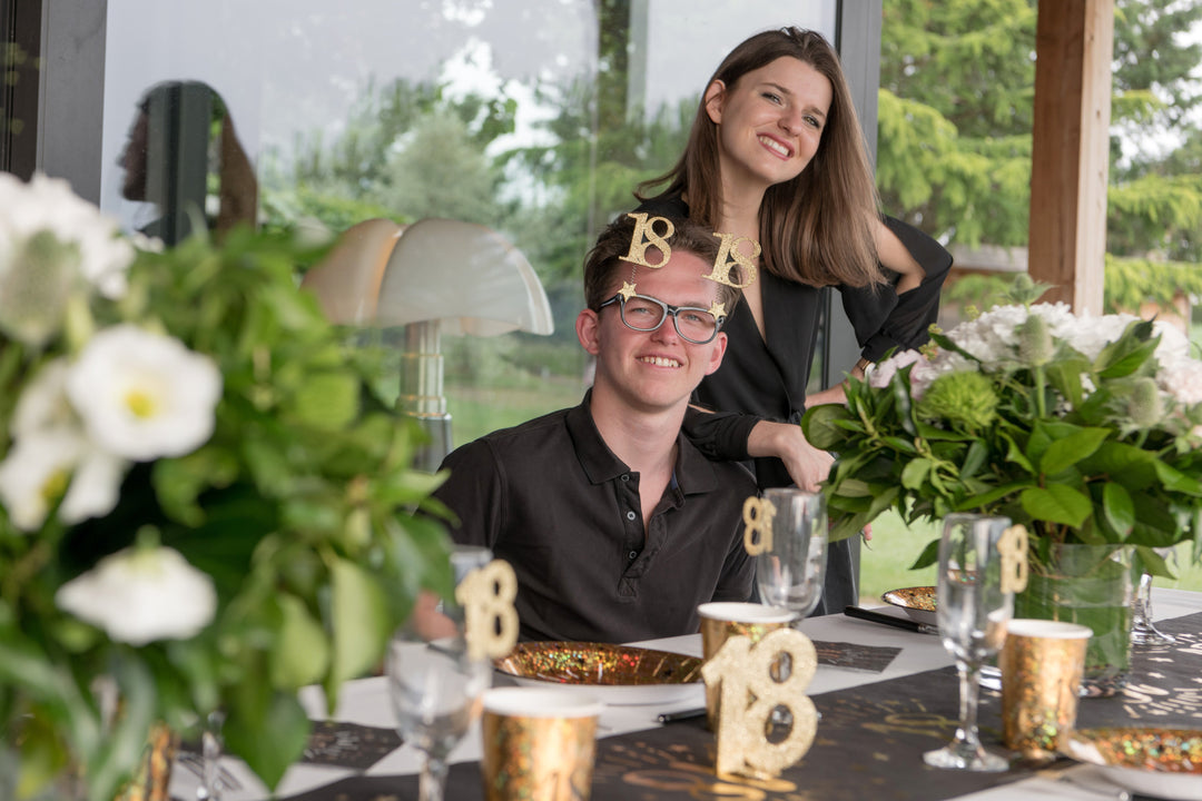 Dazzling 40th Birthday Gold Glitter Glasses - Elevate Your Party Aesthetic