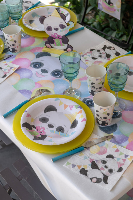 Chic Panda-Themed Dinner Plates: Elegant Party Supplies that Set the Trend!