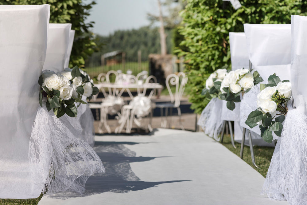 Nappe Élégante en Dentelle Blanche - Parfaite pour Festivités d'Anniversaire Chic