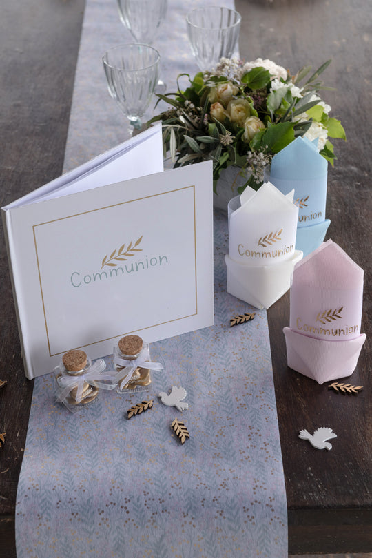 Elegant First Communion Guestbook: Stylish Party Supplies for a Memorable Event