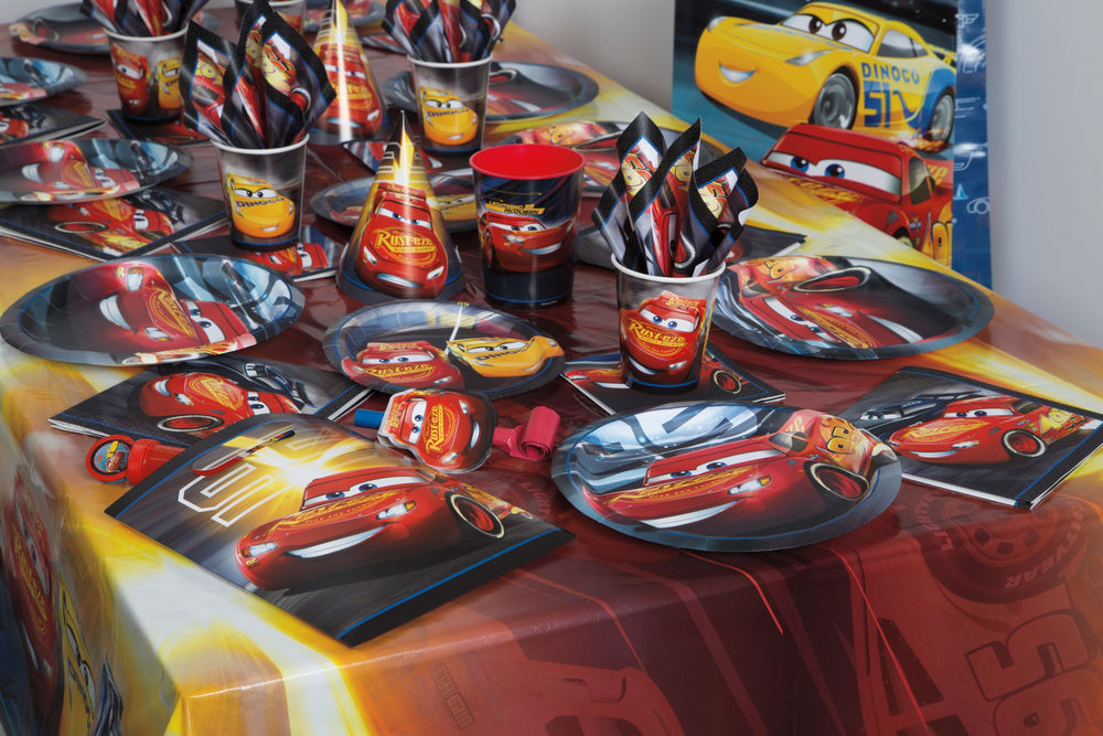 Accélérez le Plaisir avec les Assiettes Repas Rondes Cars : Alimentez votre Fête avec Style !