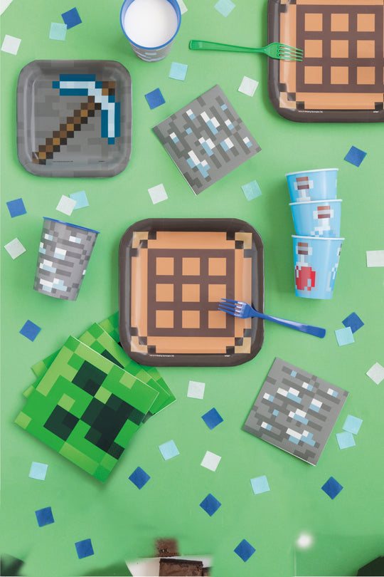 Minecraft Themed Party Essential - Easy Setup Plastic Cup - Affordable, Cool Presentation